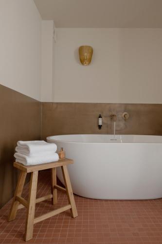 MiHotel Le Gourguillon - 화장실