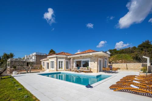 Villa Katarina with pool - Location, gîte - Diklo