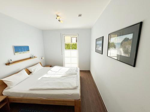 Two-Bedroom Apartment with Terrace image 10