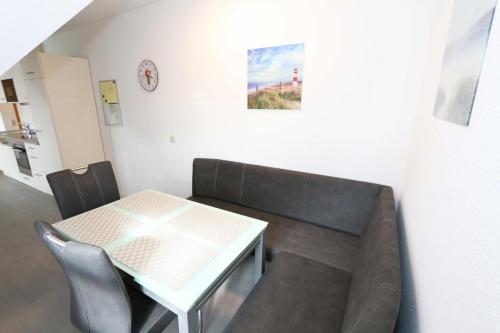 One-Bedroom Apartment with Balcony image 7