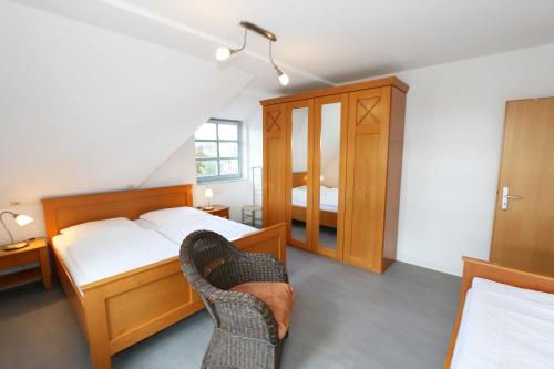One-Bedroom Apartment with Balcony image 3
