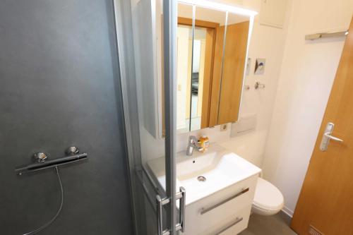 One-Bedroom Apartment with Balcony image 1