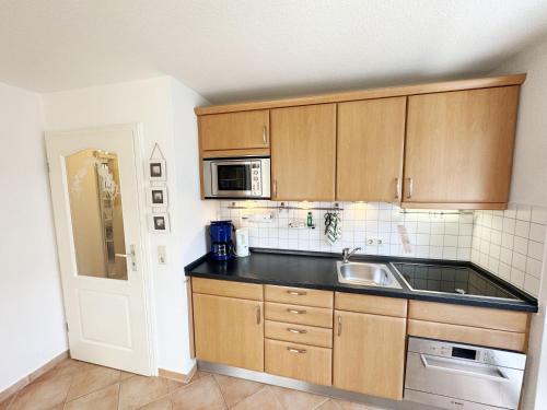 One-Bedroom Apartment with Balcony image 10
