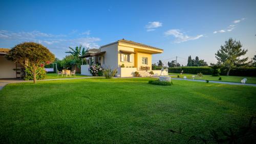 Viesnīcas āriene, Villa Amarena in Psathaki