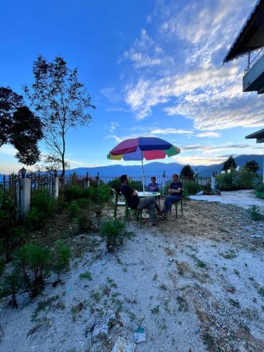 Tinchuley Hillcrest Residence in Hum Tukdah Khasmahal