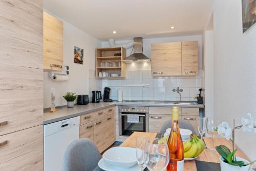 廚房, WINETIME - Apartment Edenkoben - fur bis zu 3 Personen - gemutlich an der sudlichen Weinstraße zwisc in 埃登科本