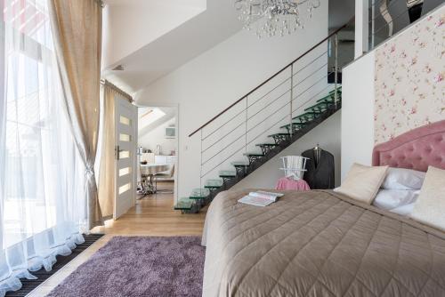 Wellness & SPA boutique Hotel pod lipkami Prague – Prague, PA