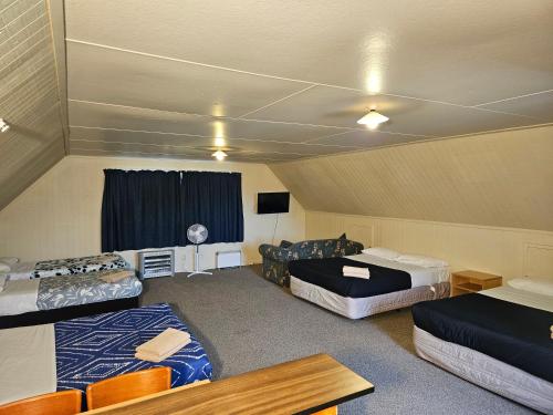 Bulls Motel & Holiday Park - Accommodation - Bulls