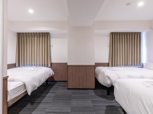Triple Room image 6