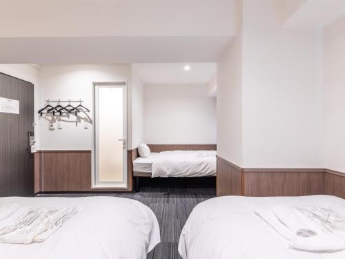 Triple Room image 5
