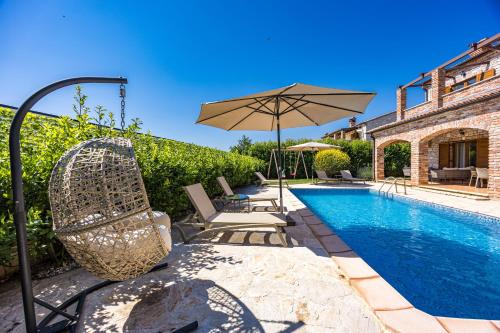 Villa with Private Pool image 6