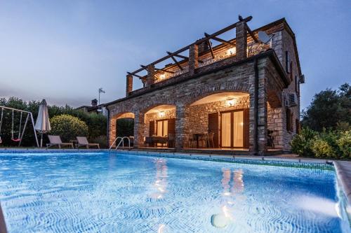 Villa with Private Pool image 4