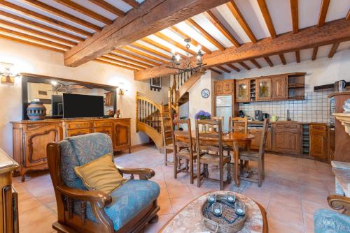 Le Petit Duc in Gincla