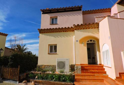 Lcd - GolfyPark in Bonmont Terres Noves