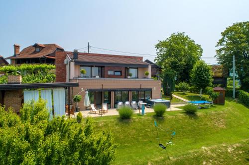 外部景觀, DIVINUS HOLIDAY HOUSE in 瑪比亞比斯特里察
