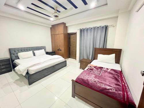 Luxury Apartment - image 8