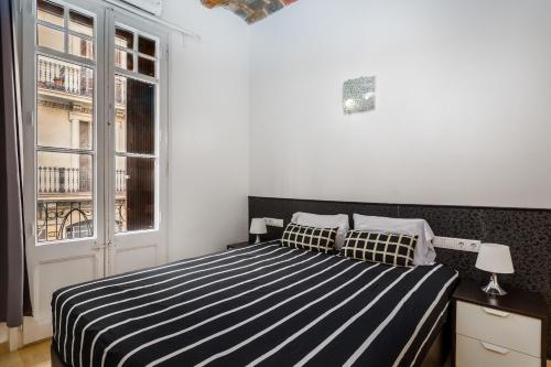 Space & Privacy Terrace AC Central Gràcia - image 5
