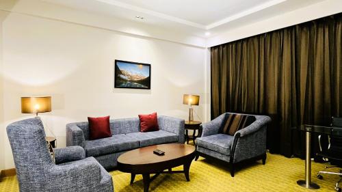 King Suite image 5