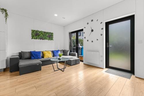 Large Townhouse 5 Beds with Two Parking Spaces - Manchester City Centre, Манчестер (фото 4)