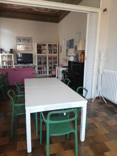 Protezione della Giovane - female hostel near Piazza dei Signori