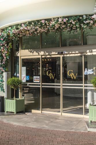 Hotel Galilee Windsor - 출입구