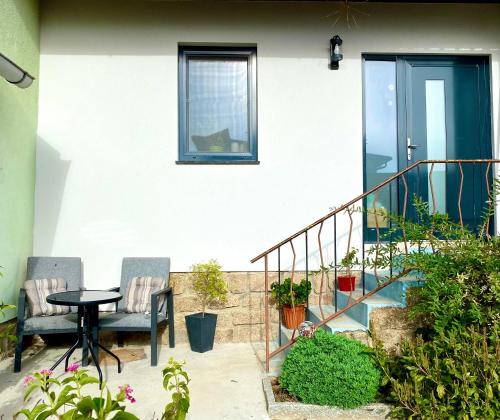 Iekārtas, Landhaus Sonnengarten - komplettes Haus mit Garten in Neunagelberga