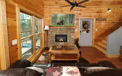 Maw and Paws Retreat in Sevierville, USA