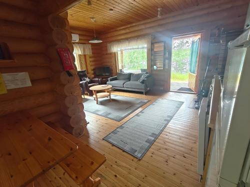 設施, Kalliorinteen Mökit Havupirtti (Kalliorinteen Mokit Havupirtti) in 托伊薩