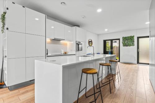 Large Townhouse 5 Beds with Two Parking Spaces - Manchester City Centre gîte à louer Manchester MEN arena