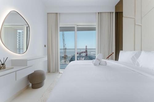 Seafront 3BR with maid's - Grand Bleu by Elie Saab - main image