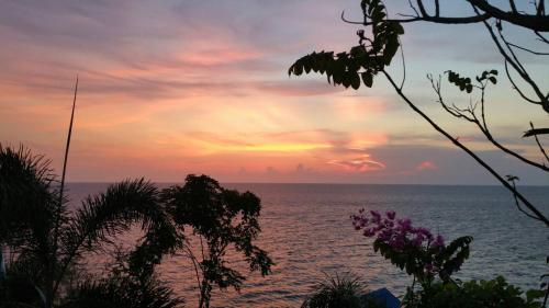 Oceanviewresort near Koh Si Chang