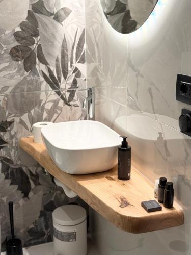 ESE luxury spa suites - elegant jacuzzi suite, quiet&central, Rome (photo 10)