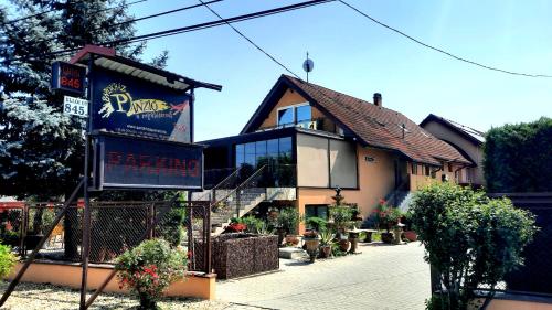Sarokhaz Panzio - image 4
