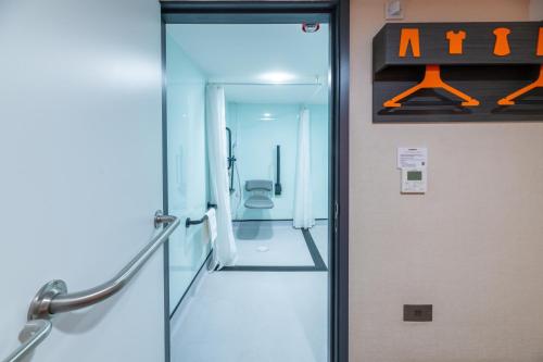 Accessible Double Room - Window image 1