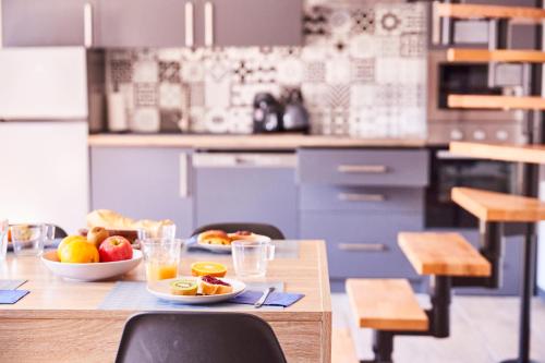 Kitchen, TH 202 Charmant 4 pieces en duplex au 2eme etage pour 7 personnes in Thann
