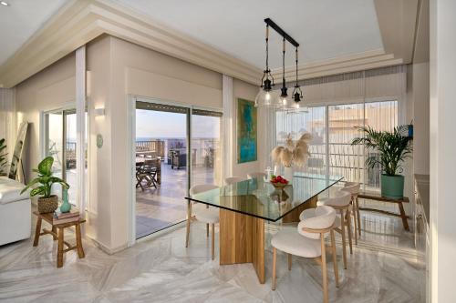 The Sea View Penthouse Ashdod in Ashdod