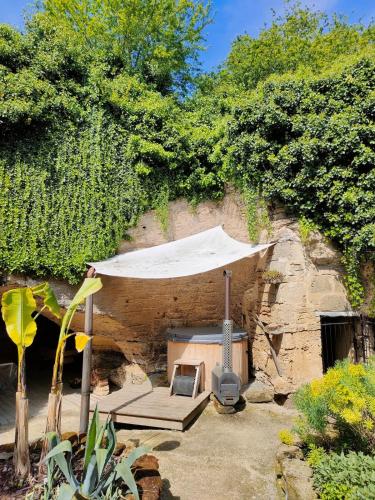 Evasion Troglodyte insolite spa et nature - Location saisonnière - Doué-en-Anjou