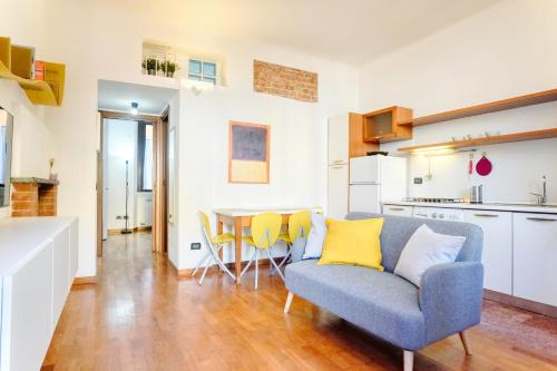 Loreto cozy One Bedroom - 50 mt from M1 Pasteur Metro station, Milán