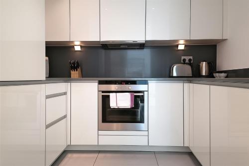 Tower Hill Serviced Apartments - image 2