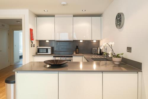 Tower Hill Serviced Apartments - image 13