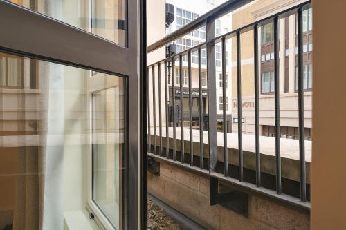 Still Life Tower Hill Executive - main image