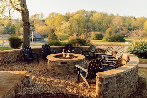 Tremont Lodge & Resort in Townsend, USA