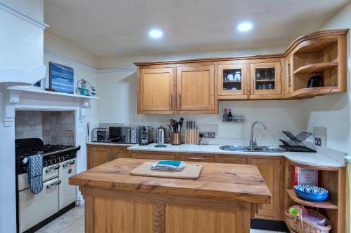 廚房, Finest Retreats - Kelvin House in 卡桑德