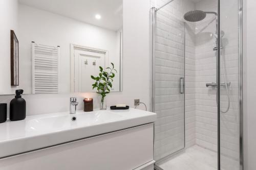 Mijas - 3 bedrooms in Ríos Rosas, Мадрид (фото 9)
