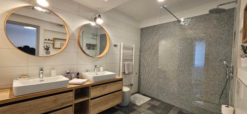 Two-Bedroom Apartment image 5
