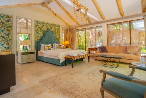 room detail thumbnail 0