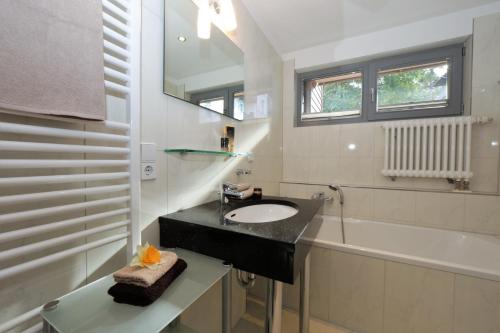 Apartment image 4