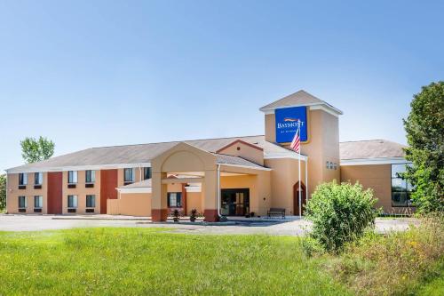 Baymont Inn & Suites by Wyndham Mukwonago in Mukwonago, USA