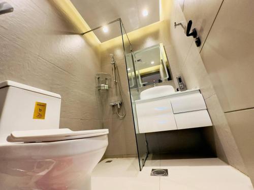 Upgraded High Rise 2 Br Full Marina Canal View, Dubai (foto 6)