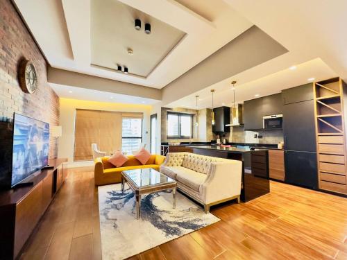Upgraded High Rise 2 Br Full Marina Canal View, Dubai (foto 9)